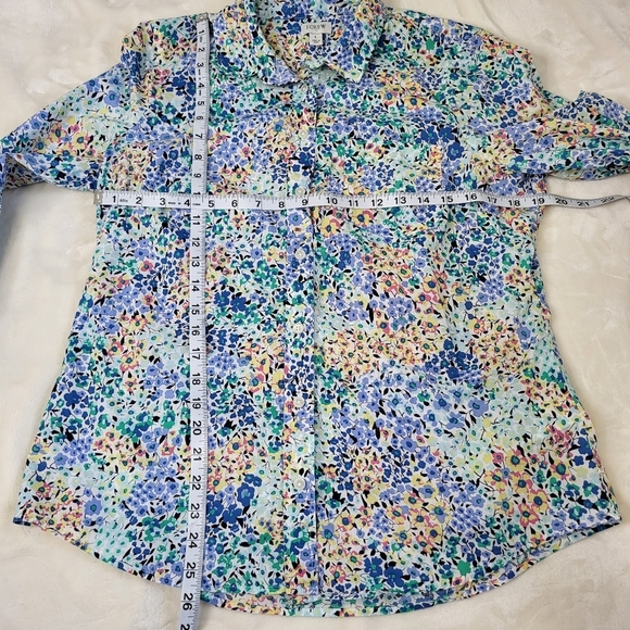 J.Crew Colorful Floral Button-Up Shirt. Size Large 100% Cotton - Picture 4 of 11